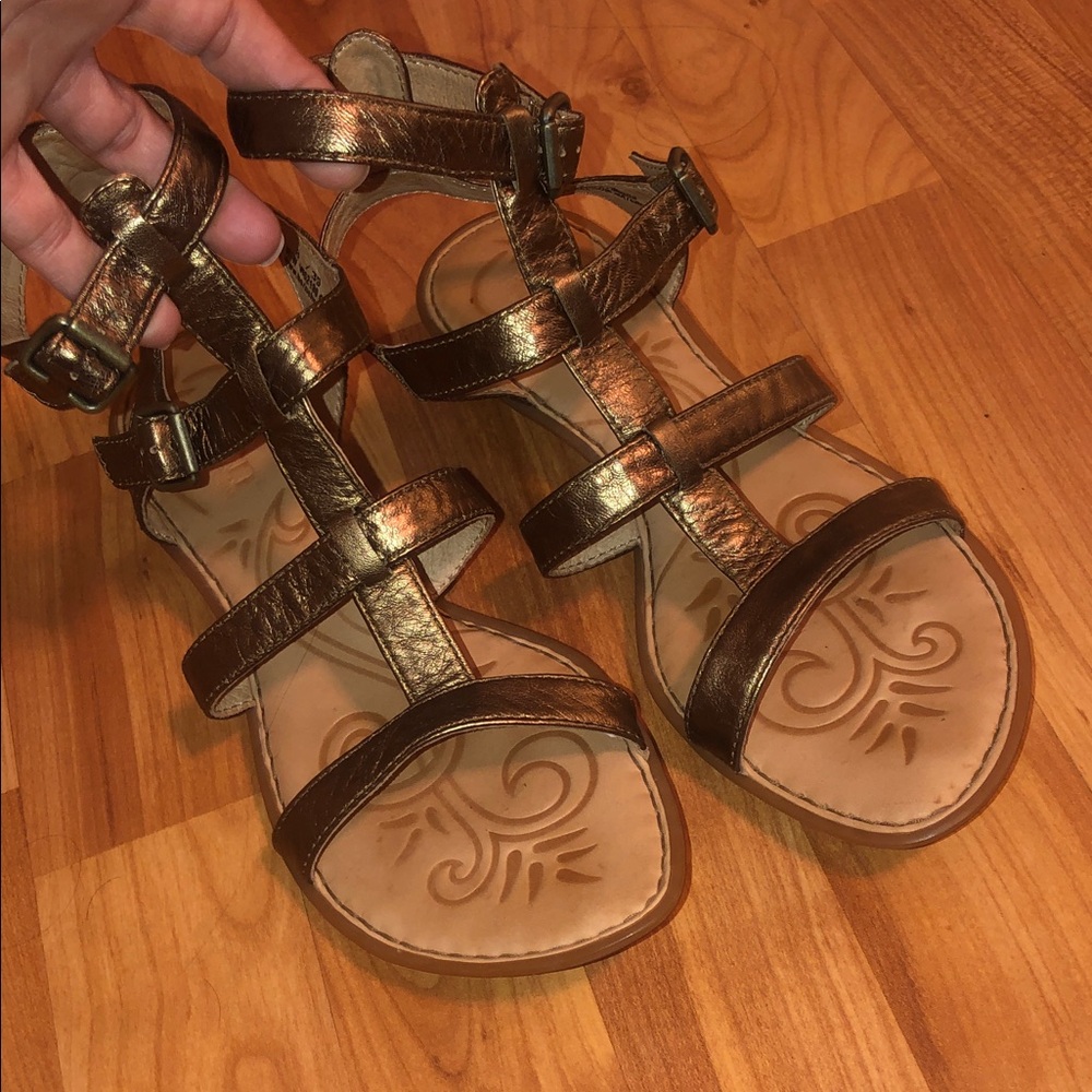 Born Leather Women's Metallic Strappy Sandals